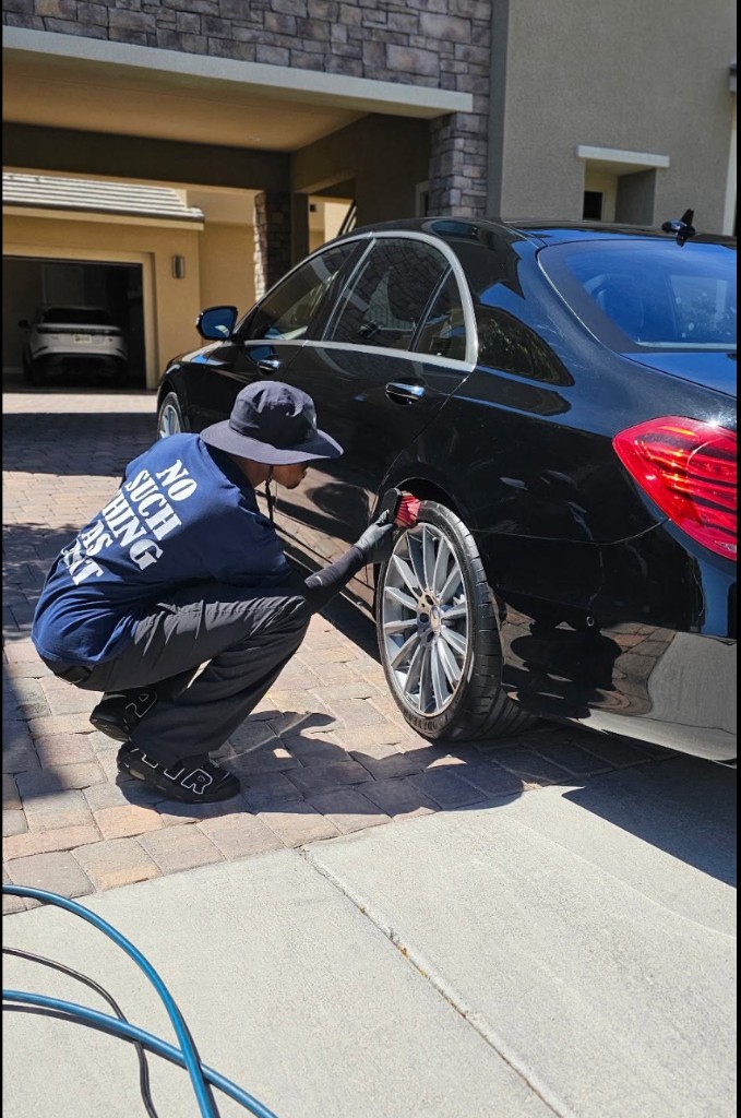 Wheel / Tire Cleaning